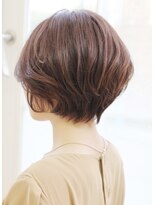 ラグエル(RAGUEL)&nbsp;30代からのひし形前下がりショートボブ
