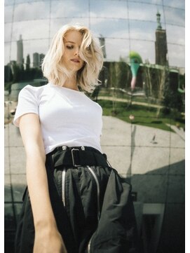 ワン エイティー ディグリース 恵比寿(180°One Eighty Degrees.) 「ミディアムボブ」ハイトーン/ブリーチ/ペールカラー