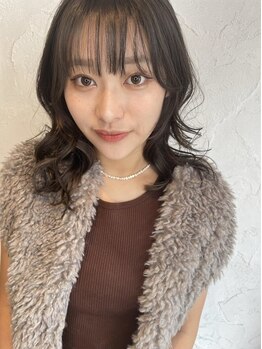 あなたの髪のお悩みや骨格に合わせたヘアを提案する【Roots】似合わせ×小顔効果でかわいい愛されStyleに♪