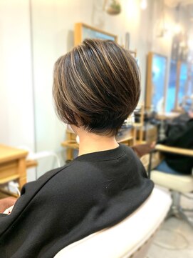 グラッシー センター北店(GLASSI) 【GLASSI】大人かわいい小顔ショート★ハイライト★脱白髪染め