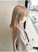 柔らかいベージュ
