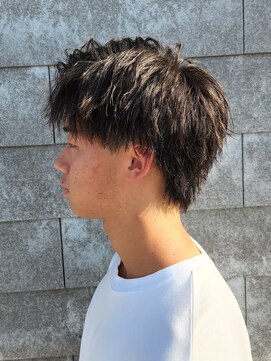 ニアウ 伊勢崎連取店(Niau) ショートウルフアップバングソフトツイストスパイラルパーマ