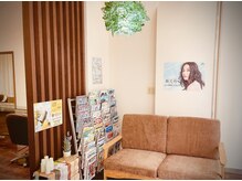 ストーリー 小山駅東店(STORY)の雰囲気（落ち着く店内、ベテランスタッフが多数在籍しています）