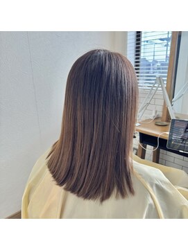 シカダ(CICADA) 艶髪ストレート