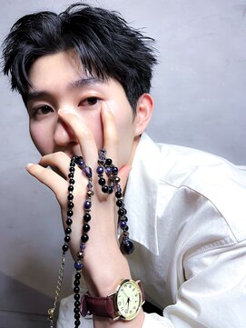 サロウィン 鹿児島天文館店(SALOWIN) フェザーショート