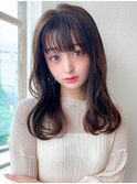 30代小顔に見えるくびれヘアレイヤー × オリーブグレージュ