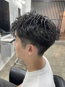 モエバイアリア(Moe by aria) 刈り上げビジネスヘア