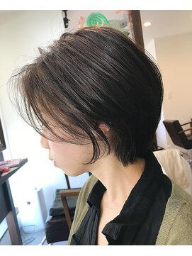 フープヘアー(HOOP.HAIR) グレーアッシュカラー／ハンサムショート