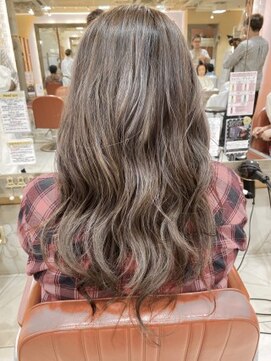 ネオリーブ コパン 鶴見店(Neolive copain) 透明感◎明るめなミルクグレージュ neolivecopain