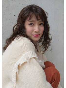 エレナ(Helena) 愛されセミロング