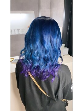 モーション 新宿(motion) ウルトラマリン