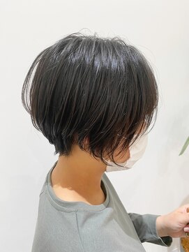 セラ(SERA) 大人可愛い前下がりひし形小顔ボブくびれショート