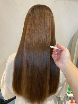 ロンドルーチェ 心斎橋(Lond luce) ダークアッシュ/ミディアムレイヤーカット［髪質改善/縮毛矯正］