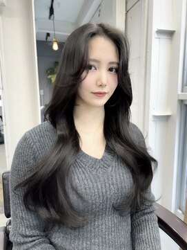 エル バイ ホーム(L by HOME) 透明感抜群 ダークグレー くびれヘア ヨシンモリ