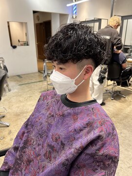 ザデイトウキョウ 表参道 青山(THE DAY TOKYO) スペインカール/メンズカット