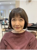 40代50代60代ボリューム上品さ引き立つ大人のレイヤーボブ