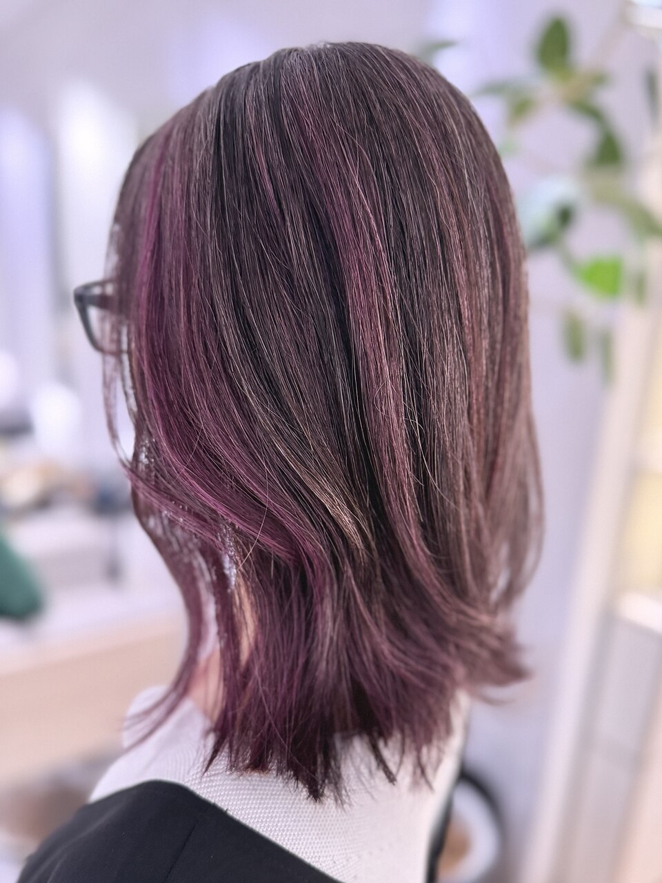 酸性カラー（ヘアマニキュア）でつくる白髪ぼかしスタイル：L248337556