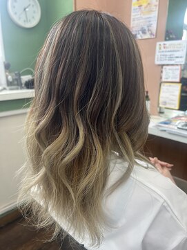 美容室 夢追い人 バレイヤージュベージュ