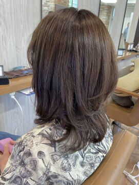 ヴィサージュクルー(VISAGE crew) くびれるレイヤーデザイン！