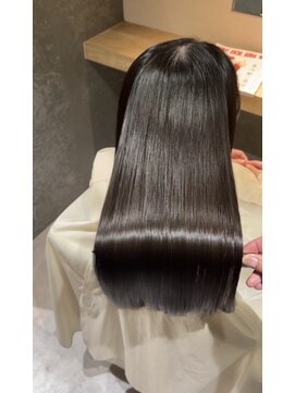 ブルーム ヘア デザイン ドゥーエ(bloom hair design due) 塚口で叶う艶髪☆パサつき・絡まりの改善にbloom式髪質改善