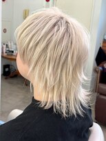 ルネラトーキョー(RUNERA TOKYO) ウルフカット ミルクティーベージュ