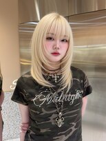 シー バイ ロンド 新宿(Sea by Lond)&nbsp;ホワイトブロンド×ハッシュカット