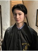 毛流れで魅せるナチュラルセンターパート◎