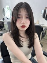 ポーチバイハニー オモテサンドウ(PORCH by HONEY omotesando)&nbsp;ハッシュカットグレージュミディアムヘア3