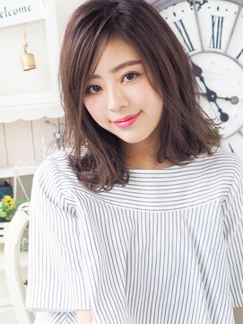 ジュレベール(JurerBelle) 【ジュレベール松田】 大人女子クールフェミニンなフェザーボブ