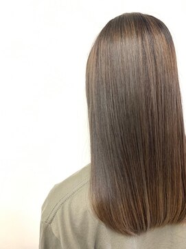 ビューティーサロン タカツカ(TAKATSUKA) つやつやストレート