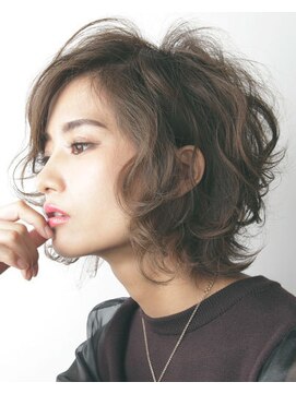 タヤ グランデュオ立川店(TAYA) ２０代３０代４０代大人かわいい小顔ひし形外ハネミディアム