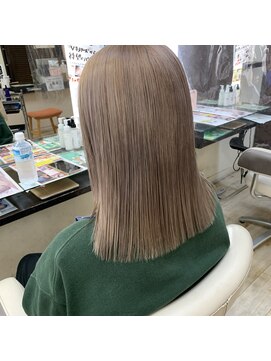 O ツヤ髪グレージュ大人可愛いぷつっとカットミディアム