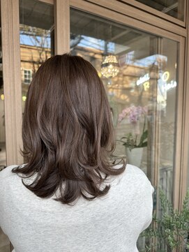 アトリエレゴ(atelier REGO) 【軽さのあるレイヤー×トープグレージュ☆)