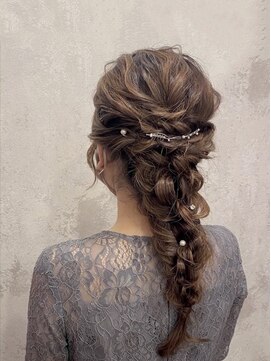 ヘアアレンジメント ボガスティーズ 溝の口店(Hair arrangement Vogusty's) ゆるふわ編みおろし