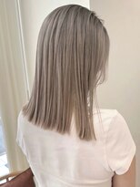 ガーデンヨコハマ(GARDEN YOKOHAMA) ハイトーンルーツカラーホワイトベージュイメチェンミディアム