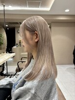 ジーニー 横浜(giinii) ミルクティーベージュ
