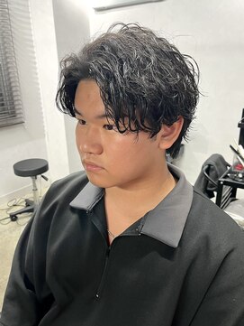マーズ(MARS) シャドウパーマ刈り上げセンターパートフェザーパーマ