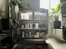 髪質やスタイルに寄り添う、こだわりのプロダクトを揃えて。