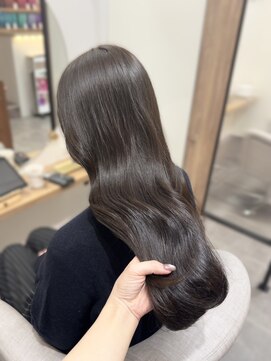 8トーンオリーブベージュ