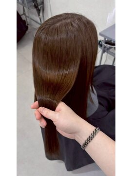 シェノン 西梅田(CHAINON) 髪質改善/縮毛矯正/レイヤーカット/くびれヘア/西梅田