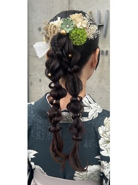 オシャレドロボウ ビス OSHARE DOROBO bis 【オシャドロ/京田辺/新田辺】タイトツインポニー/卒業式セット