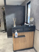 温かみのあるレセプションで、心を込めたおもてなしを