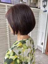 リリー(Lily)&nbsp;《Lily*渡邊》首元すっきり後ろ姿まできれいな丸みショートボブ