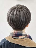 フィガロ バイ テイラー(FIGARO by Taylor)&nbsp;後ろ姿まで完璧！立体マッシュ×艶グレーカラー