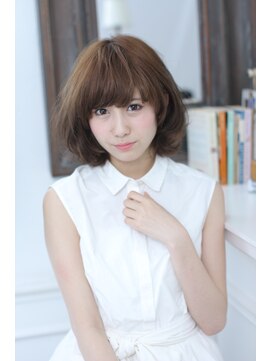 ガランテ(Galante) 厚めバング×鎖骨ミディ