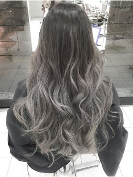 夏ヘア原宿 アッシュグラデーションカラー ブリーチwカラー L デイズ Days のヘアカタログ ホットペッパービューティー