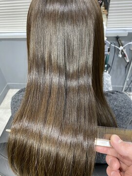 ジーナ 勝どき(Zina) 外ハネボブ/セクションカラー/ペールベージュ[丸山]