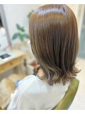 シアベージュ×外ハネ