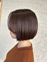 ラウレア(Laule'a) オトナ女子の艶髪ミニボブ