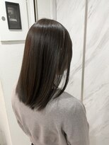 ネウィ 川崎(newi)&nbsp;丸型卵形レイヤーカットエアリーロング美髪ピンクブラウン川崎